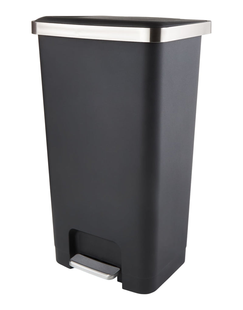 Type A Wide Black Resin Garbage Can, 45-L O9